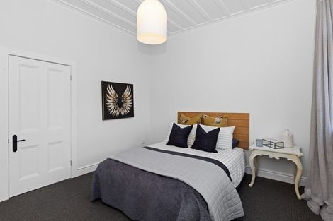 Photo of property in 10 Mcvay Street, Napier South, Napier, 4110