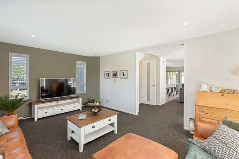 Photo of property in 73 Sequoia Way, Rangiora, 7400