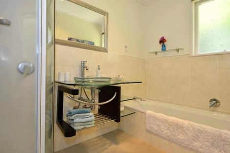 Photo of property in 56 Salamanca Road, Sunnynook, Auckland, 0620