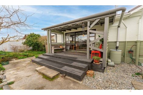 Photo of property in 8 Moorhouse Street, Waimate, 7924