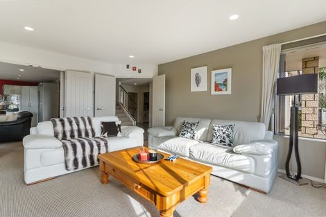 Photo of property in 30 Pine Harbour Parade, Beachlands, Auckland, 2018