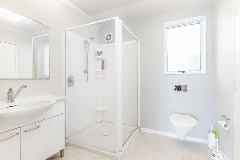 Photo of property in 32 Newport Terrace, Seatoun, Wellington, 6022