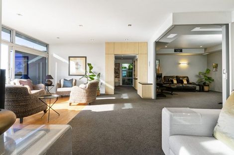 Photo of property in 9 Allom Lane, Cashmere, Christchurch, 8022