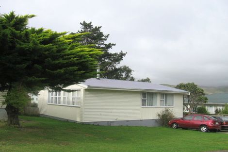 Photo of property in 17 Passive Grove, Ascot Park, Porirua, 5024