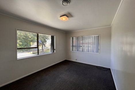 Photo of property in 32a Sikkim Crescent, Clover Park, Auckland, 2019