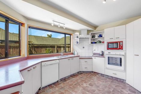 Photo of property in 72 Lowry Avenue, Redwood, Christchurch, 8051