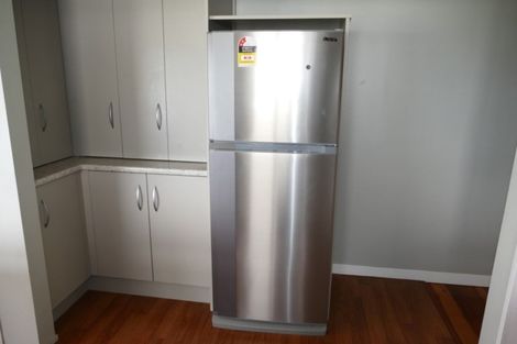 Photo of property in 23 Tobruk Crescent, Milford, Auckland, 0620