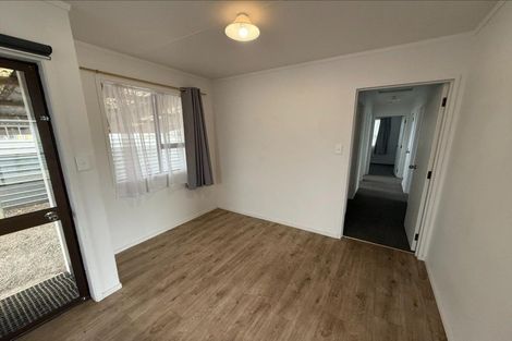 Photo of property in 35 Carson Street, Castlecliff, Whanganui, 4501