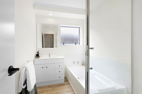 Photo of property in 11a Admiral Beatty Avenue, Mount Roskill, Auckland, 1041