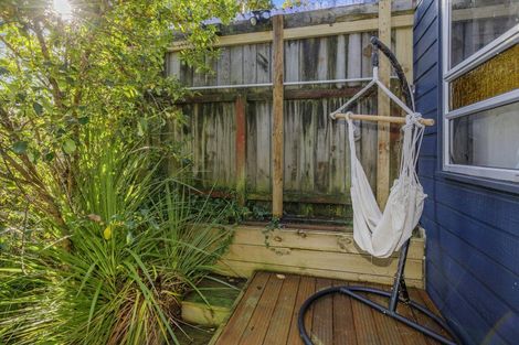 Photo of property in 27 Edelweiss Grove, Timberlea, Upper Hutt, 5018