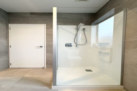 Photo of property in 2 Orowaru Avenue, Massey, Auckland, 0614