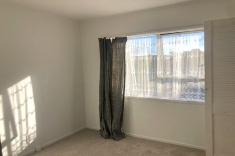 Photo of property in 26 Santiago Crescent, Unsworth Heights, Auckland, 0632