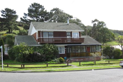 Photo of property in 7 Hamstead Street, Wainuiomata, Lower Hutt, 5014