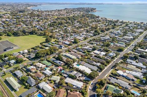 Photo of property in 1/114 The Circle, Manly, Whangaparaoa, 0930