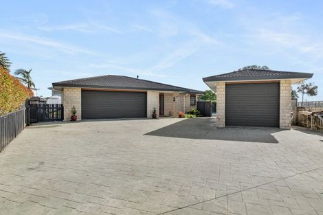 Photo of property in 44 Bermuda Place, One Tree Point, 0118