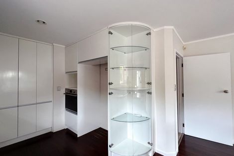 Photo of property in 15 Oaktree Avenue, Browns Bay, Auckland, 0630