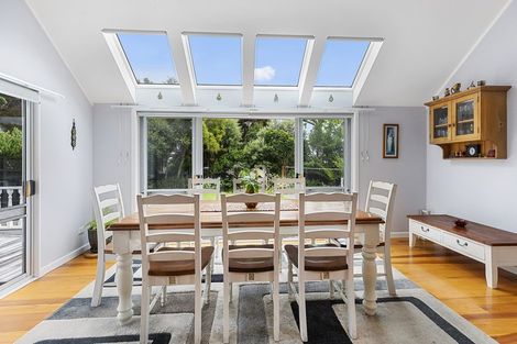 Photo of property in 9 Burnham Street, Seatoun, Wellington, 6022