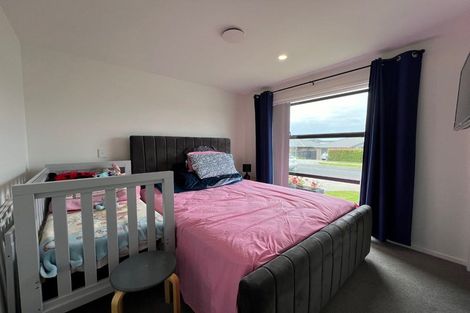 Photo of property in 7b Pakaraka Drive, Papakura, 2110
