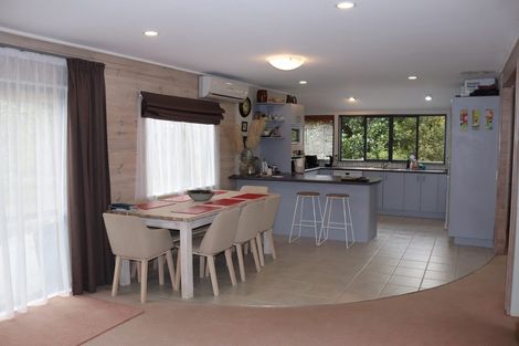 Photo of property in 49 Milan Drive, Glen Eden, Auckland, 0602