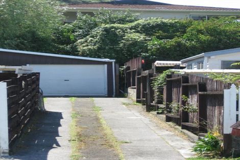 Photo of property in 69b Hartford Crescent, Totara Park, Upper Hutt, 5018