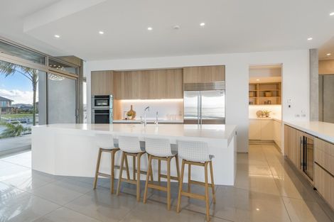 Photo of property in 10 Martingale Lane, One Tree Point, 0118