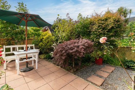 Photo of property in 10 Futuna Close, Karori, Wellington, 6012