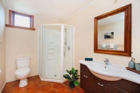 Photo of property in 110 Featherston Street, Takaro, Palmerston North, 4412