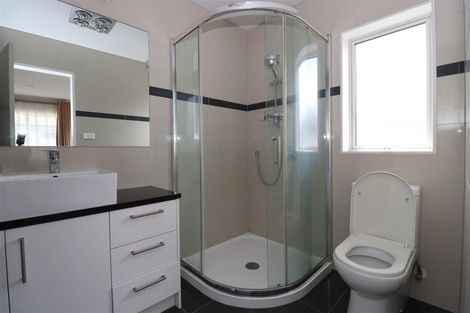 Photo of property in 10 Cahir Place, Flat Bush, Auckland, 2019