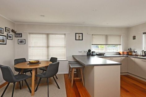 Photo of property in 5 Pembroke Street, Taradale, Napier, 4112