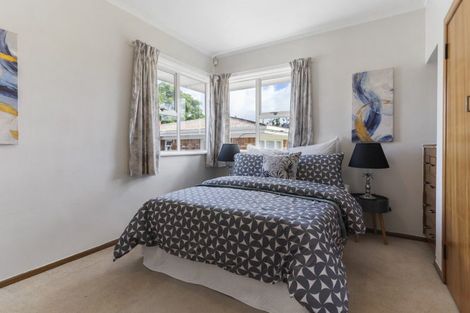 Photo of property in 10 Mccullough Avenue, Papatoetoe, Auckland, 2025