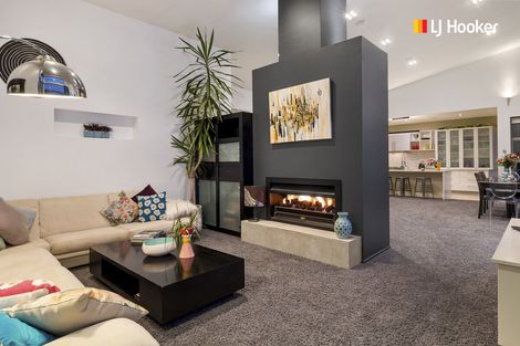 Photo of property in 8a Doon Street, Vauxhall, Dunedin, 9013