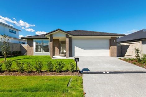 Photo of property in 30 Pepene Avenue, Takanini, 2112