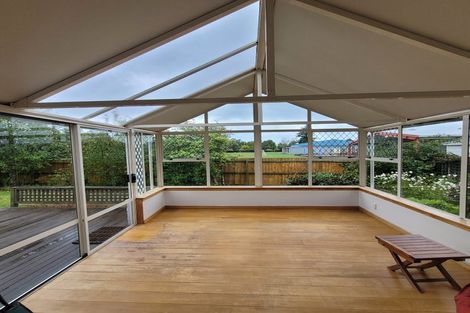 Photo of property in 16 Freebairn Street, Redwood, Christchurch, 8051