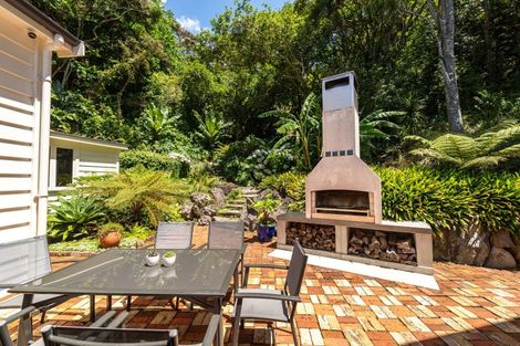 Photo of property in 16 Creswell Street, Opua, 0200