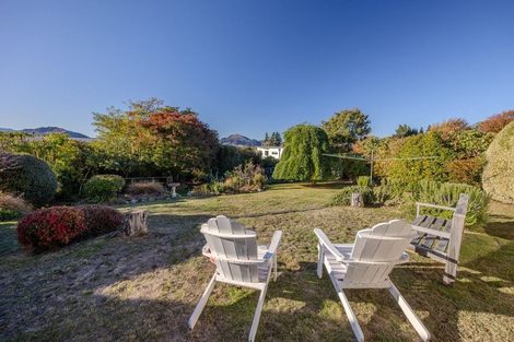 Photo of property in 8 Kennedy Crescent, Wanaka, 9305