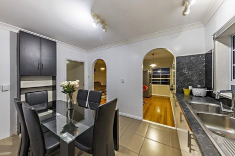 Photo of property in 1/25 Grande Vue Road, Hillpark, Auckland, 2102