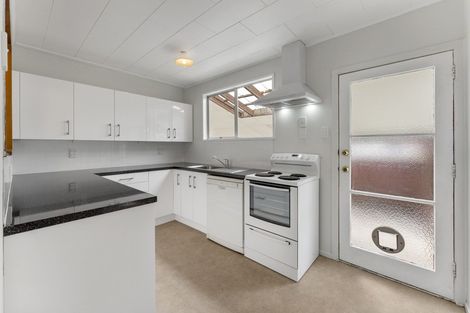 Photo of property in 30 Shanly Street, Brown Owl, Upper Hutt, 5018