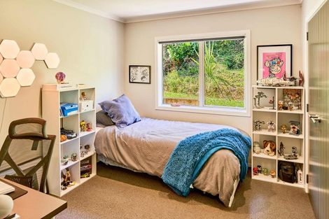 Photo of property in 60 Aotea Drive, Aotea, Porirua, 5024