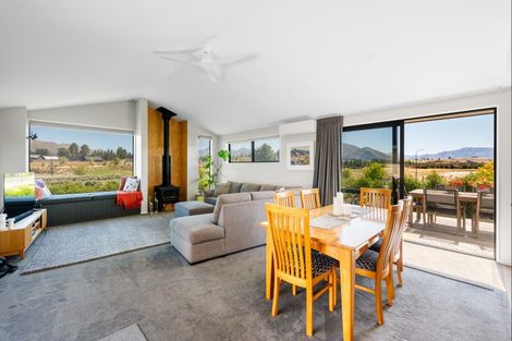 Photo of property in 8 Tahi Street, Albert Town, Wanaka, 9305