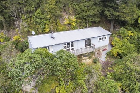 Photo of property in 32 Ngahere Street, Stokes Valley, Lower Hutt, 5019