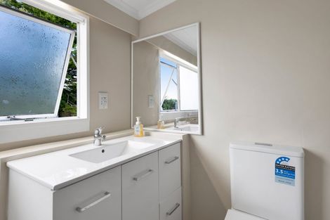 Photo of property in 4 Oswald Place, Stratford, 4332