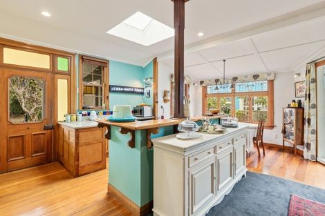 Photo of property in 112a Hine Street, New Plymouth, 4310