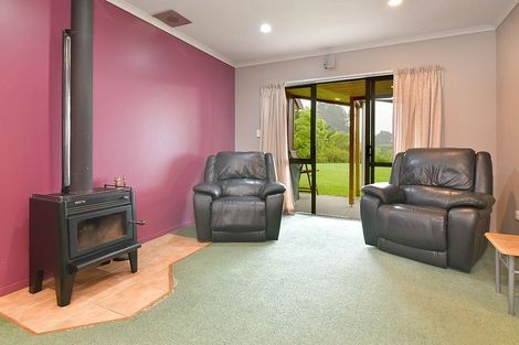 Photo of property in 5352 Kaipara Coast Highway, Wellsford, 0972