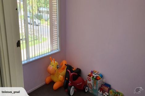 Photo of property in 2/29 Rosecamp Road, Beach Haven, Auckland, 0626