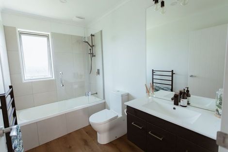 Photo of property in 13 Halifax Drive, Waipu, 0510