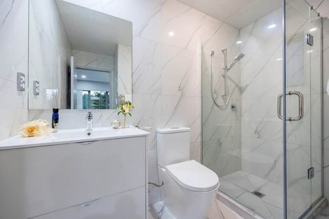 Photo of property in 7d La Trobe Street, Pakuranga Heights, Auckland, 2010