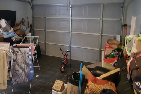 Photo of property in 10 Bridgefield Crescent, Flat Bush, Auckland, 2016