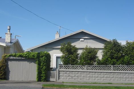 Photo of property in 11 Bulteel Street, New Plymouth, 4310