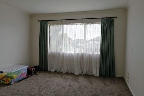 Photo of property in 80 Middlefield Drive, Flat Bush, Auckland, 2016