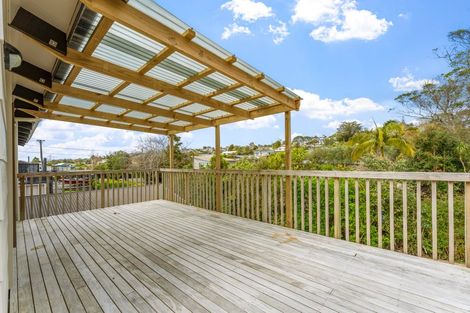 Photo of property in 52a D'oyly Drive, Stanmore Bay, Whangaparaoa, 0932